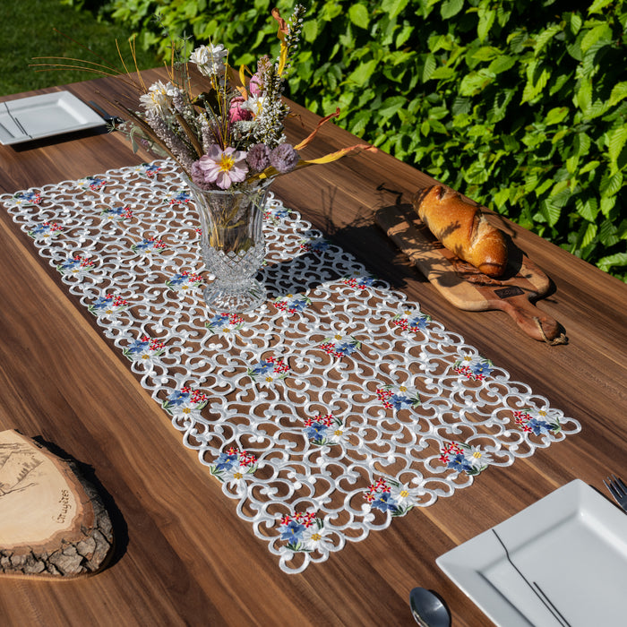 Chemin de table Fleurs des Alpes