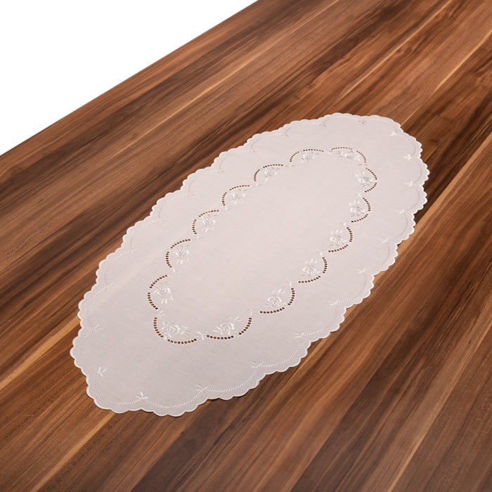 Chemin de table Fleurs blanches