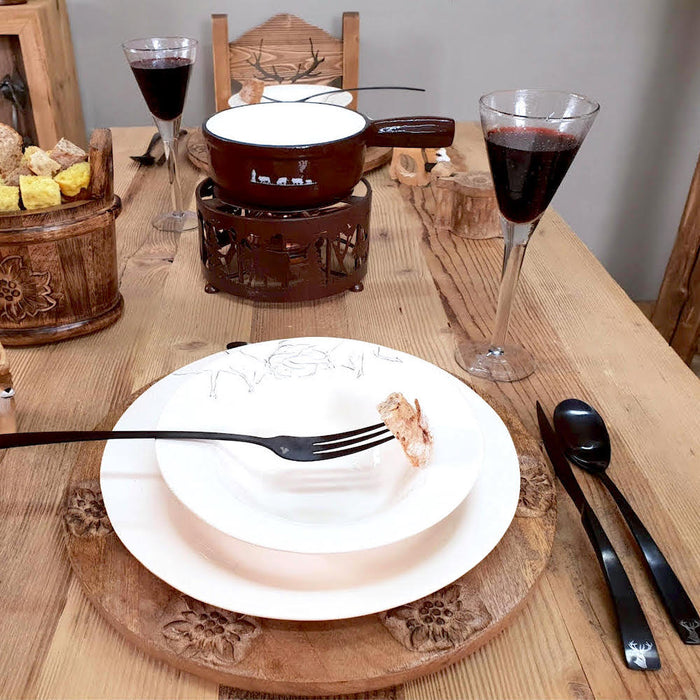 Sous-assiette ronde sculptée