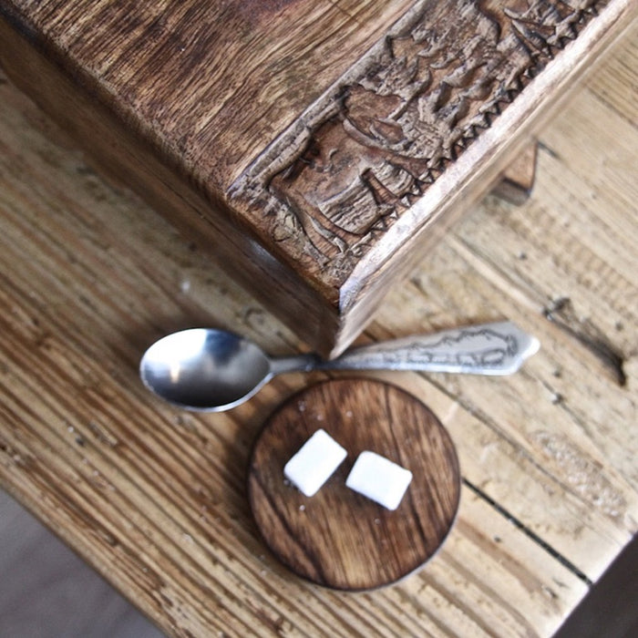 Boîte à sucre sculptée