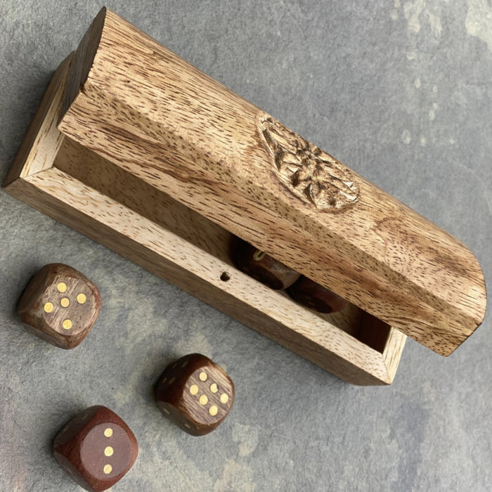 Jeu de dés en bois